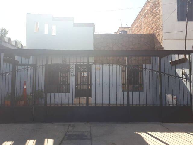 #17 - Casa para Venta en Guadalajara - JC - 1