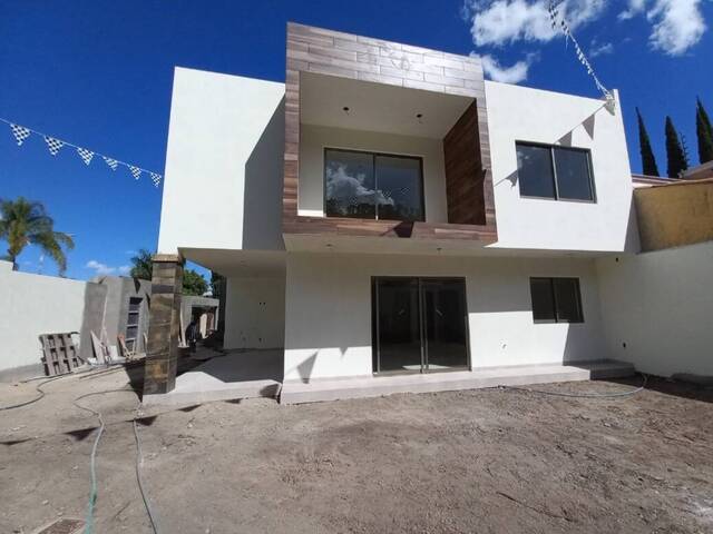 #21 - Casa para Venta en Zapopan - JC - 2