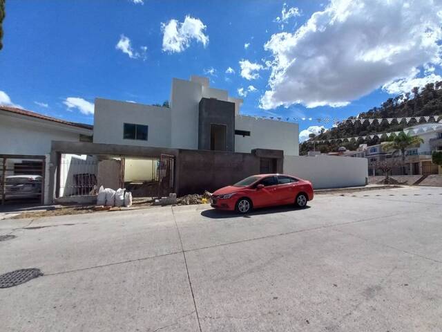 #21 - Casa para Venta en Zapopan - JC - 3